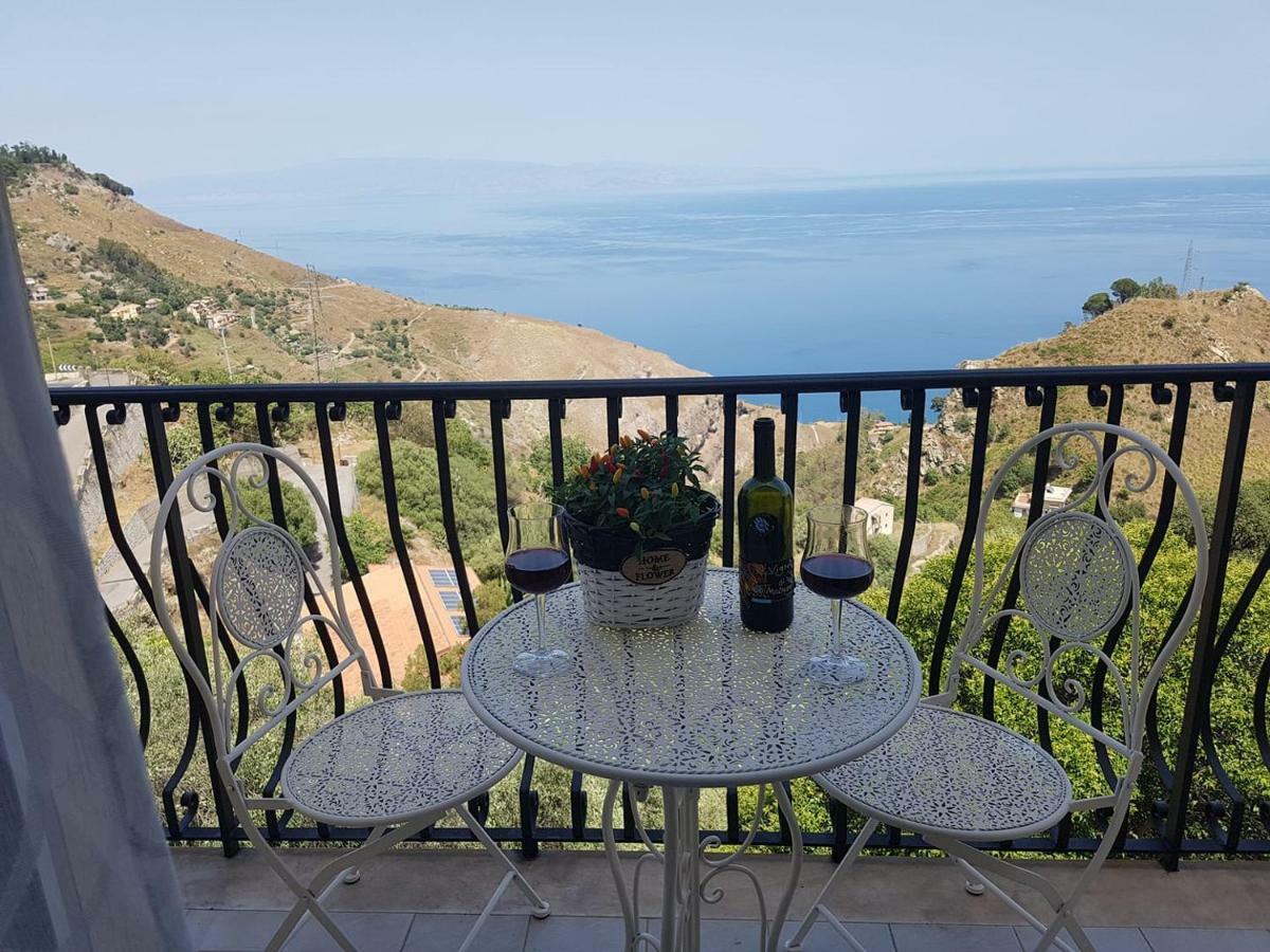 Appartement Casa "Rocca Di Mola" à Castelmola Extérieur photo
