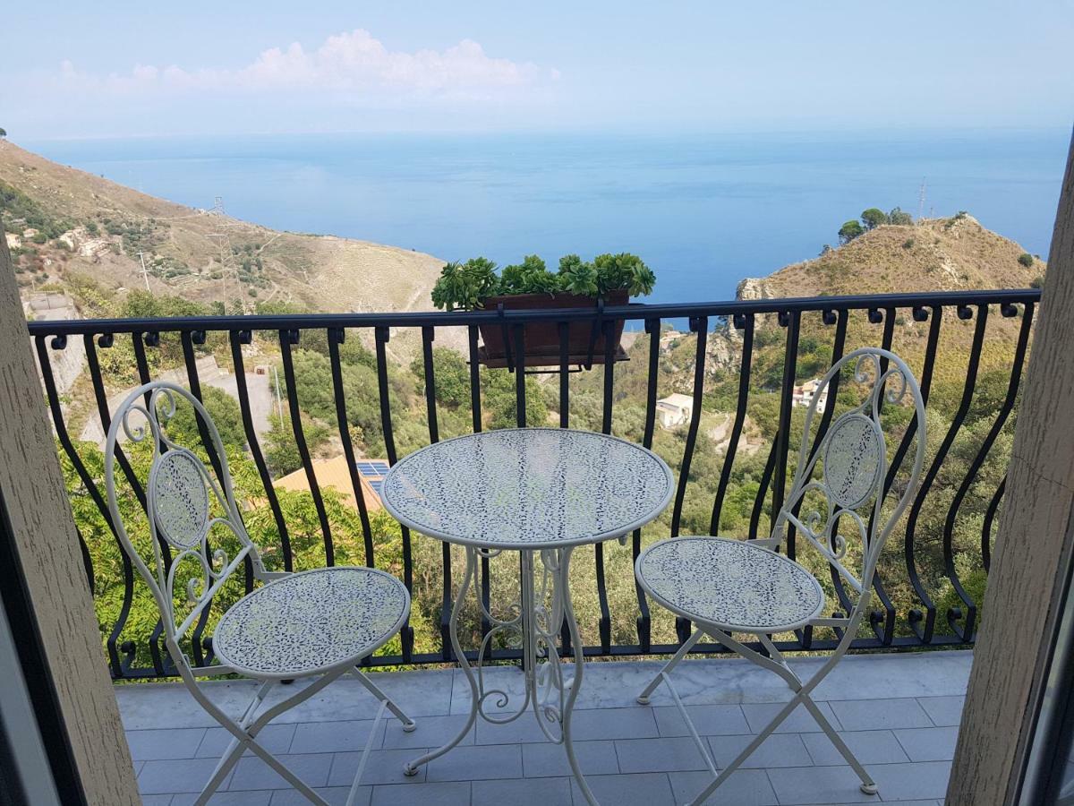 Appartement Casa "Rocca Di Mola" à Castelmola Extérieur photo